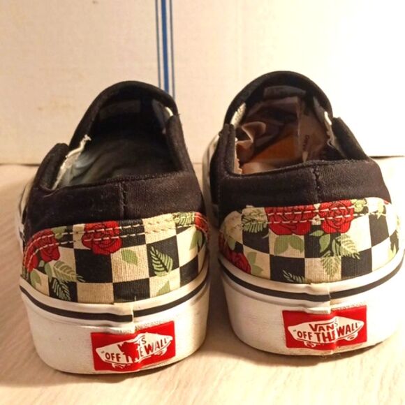 Vans Asher Checkerboard and Roses Ole Skool Low Top Canvas Slip On Sneak… - Picture 4 of 7
